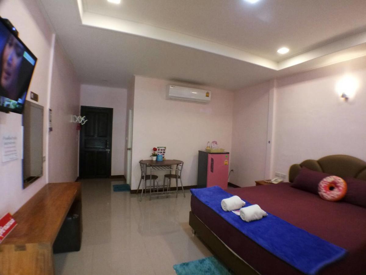 Hi Tech Resort Kabin Buri Екстер'єр фото