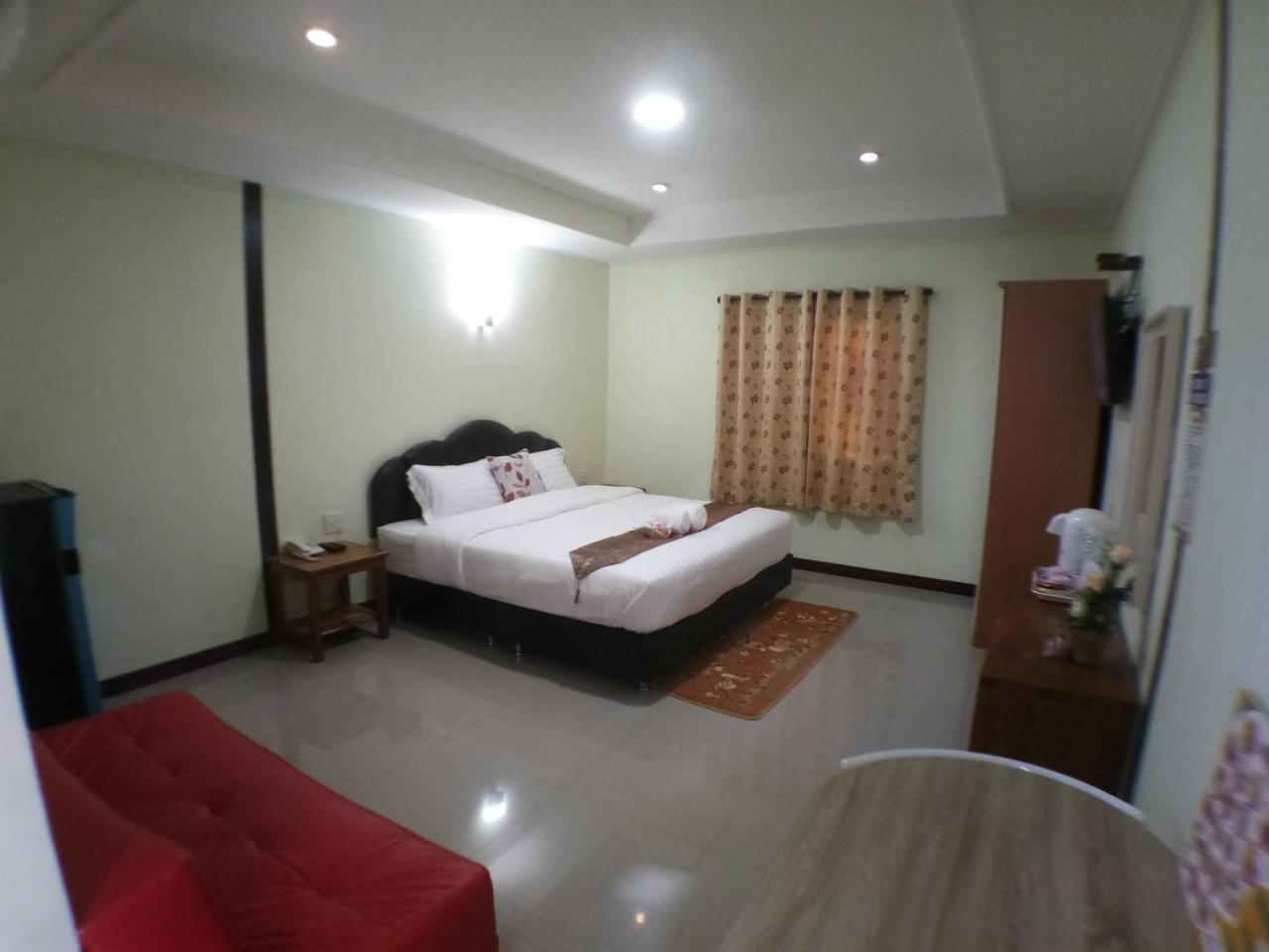 Hi Tech Resort Kabin Buri Екстер'єр фото