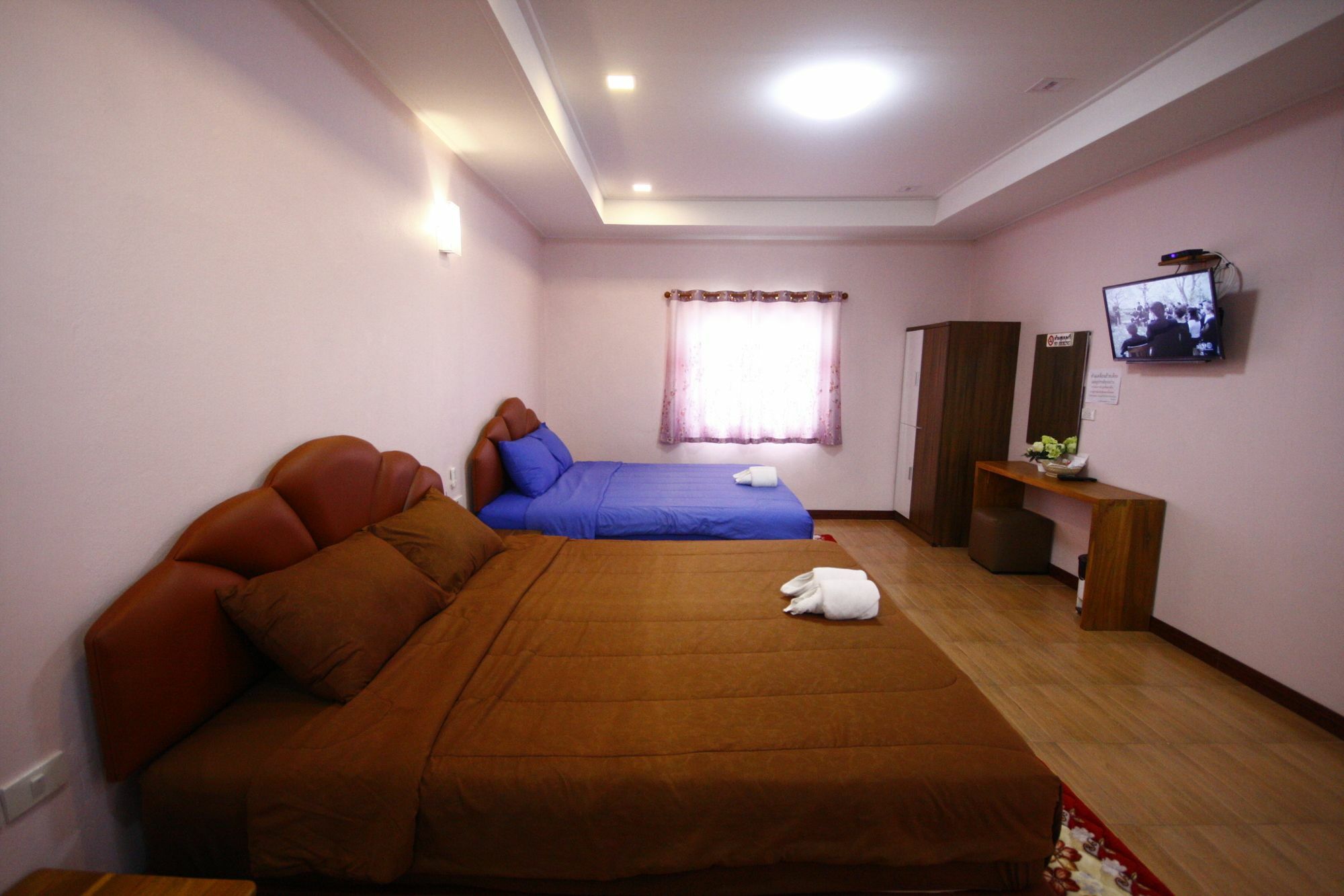 Hi Tech Resort Kabin Buri Екстер'єр фото